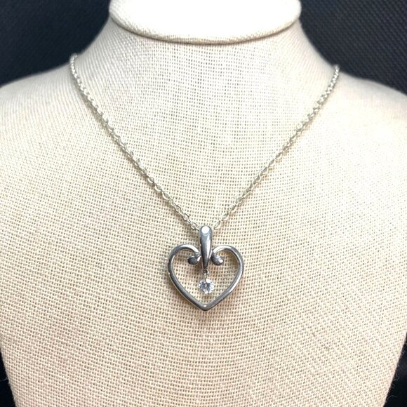 VTG Solid Sterling Silver 925 Cubic Zirconia Heart Pendant Necklace Size 18'' - Picture 1 of 11